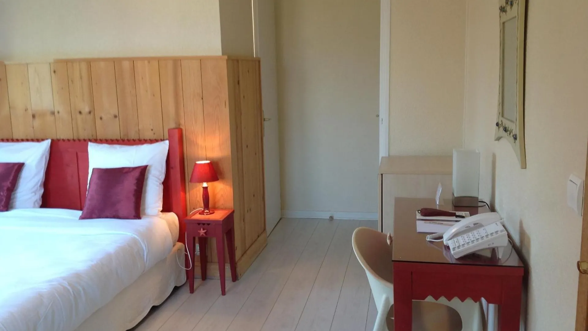 Hotel L'Oasis à Évian-les-Bains 3*,  France